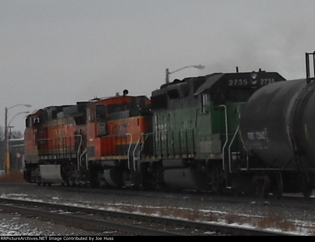 BNSF 2735